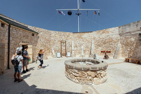 Private City Kickstart Tour: Fremantle Icons & Gems Of Perth - Pubs Adelaide 0