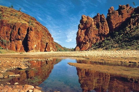Alice Springs, Uluru Ayers Rock & Kings Canyon 8 Days Touring Package - Pubs Adelaide 4