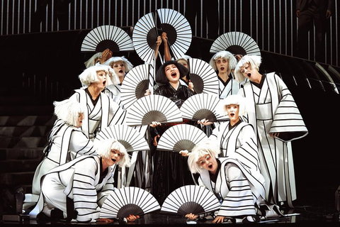Madama Butterfly At The Sydney Opera House - Pubs Adelaide 0