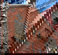 Architecture Tour of Melbourne - Pubs Adelaide