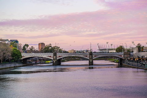 Summer Twilight Cruise On The Yarra River - Pubs Adelaide 3