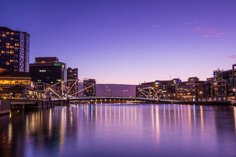 Summer Twilight Cruise On The Yarra River - Pubs Adelaide 5