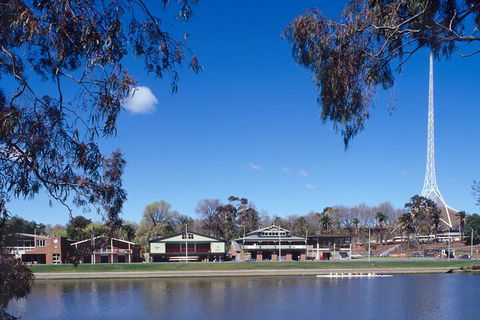 River Gardens Melbourne Sightseeing Cruise - Pubs Adelaide 4