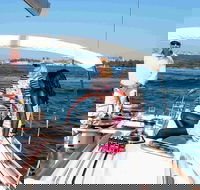 Sydney Harbour Luxury Sailing Trip including Lunch - Pubs Adelaide