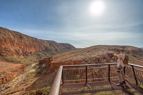 Private 9 Hour Walk And Waterhole Tour In West MacDonnell Ranges - Pubs Adelaide 3