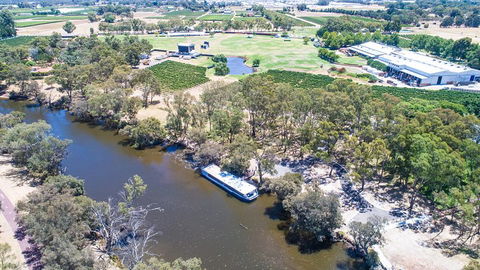 Swan Valley Gourmet Wine Cruise From Perth - Pubs Adelaide 4