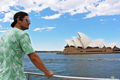 Sydney Harbour Hop-on Hop-off Cruise - Pubs Adelaide 3