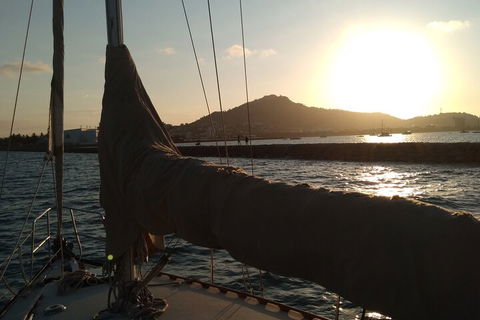 Townsville Small Group Sunset Sail Sailing Cruise Boat Tour Charter Hire - Pubs Adelaide 2
