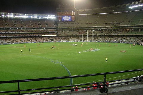Half-Day Sports Lovers Bus Tour Of Melbourne With Tour Options - Pubs Adelaide 1