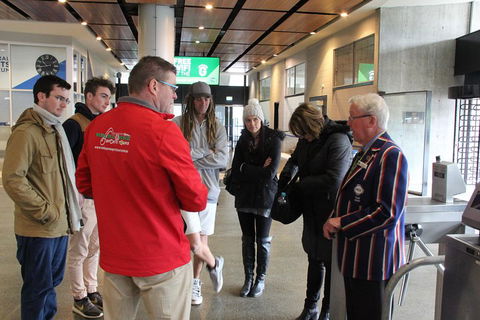 Half-Day Sports Lovers Bus Tour Of Melbourne With Tour Options - Pubs Adelaide 5