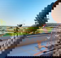 Adelaide Hills Food Wine Cheese  Chocolate - Private Day Tour - Pubs Adelaide