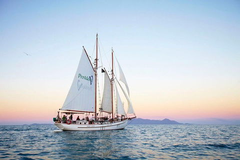 Fly & Sail Package (With Providence) - Pubs Adelaide 1