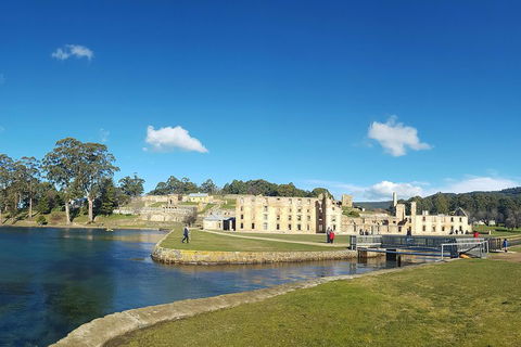 7-Day Super Value Tour Of Tasmania: Explore Tasmania's West And East Coasts - Pubs Adelaide 4
