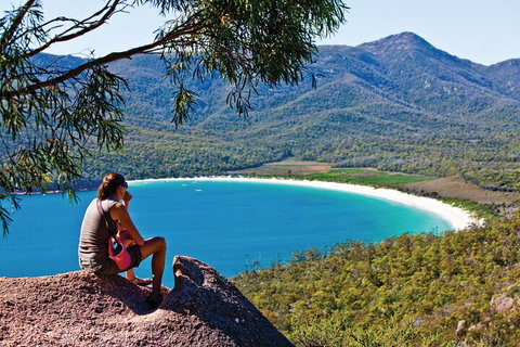 4-Day Fabulous Tasmania Tour: Wineglass Bay, Port Arthur, Devils & Bruny Island - Pubs Adelaide 2