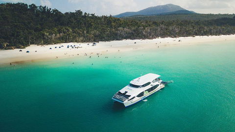 Whitehaven Beach And Daydream Island Cruise - Pubs Adelaide 1