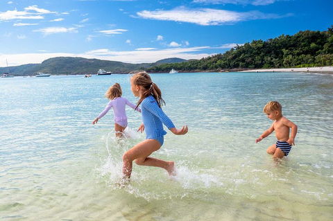 Whitehaven Beach And Daydream Island Cruise - Pubs Adelaide 3