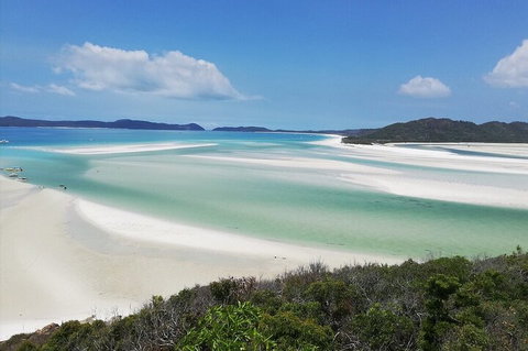 2-Night Whitsundays Sailing Cruise Incl. Whitehaven Beach & Great Barrier Reef - Pubs Adelaide 1