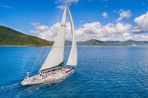 2-Night Whitsundays Sailing Cruise Incl. Whitehaven Beach & Great Barrier Reef - Pubs Adelaide 3