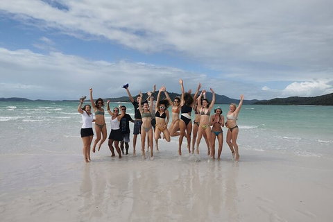 2-Night Whitsundays Sailing Cruise Incl. Whitehaven Beach & Great Barrier Reef - Pubs Adelaide 4