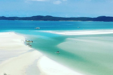 2-Night Whitsundays Sailing Cruise Incl. Whitehaven Beach & Great Barrier Reef - Pubs Adelaide 5