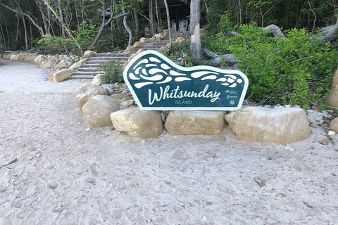 2 Night Small Group Whitsundays Sailing Adventure Aboard Mandrake - Pubs Adelaide 1