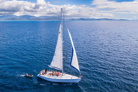 2 Night Small Group Whitsundays Sailing Adventure Aboard Mandrake - Pubs Adelaide 3