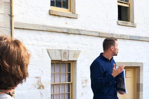Convicts And The Rocks: Sydney's Walking Tour Led By Historian - Pubs Adelaide 2