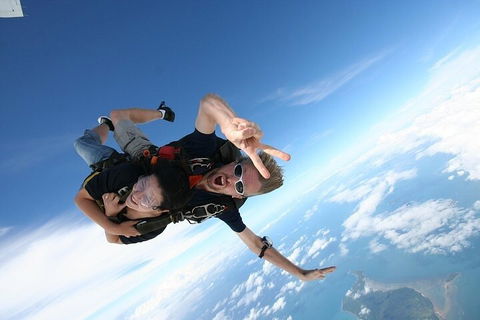 Byron Bay Tandem Sky Dive - Pubs Adelaide 1