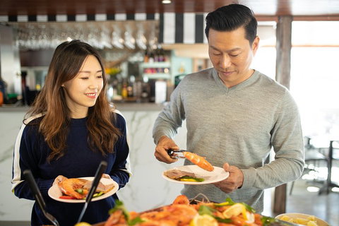 Dinner Buffet Cruise On The Gold Coast - Pubs Adelaide 2
