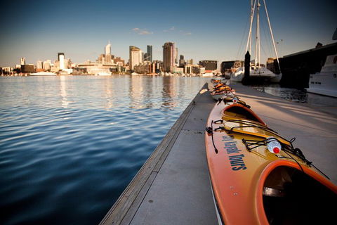 Melbourne Sunset Kayaking Experience With Dinner - Pubs Adelaide 0