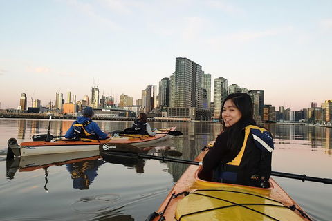 Melbourne Sunset Kayaking Experience With Dinner - Pubs Adelaide 1