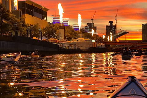Melbourne Sunset Kayaking Experience With Dinner - Pubs Adelaide 4