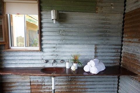 Slumber Safari At Werribee Open Range Zoo - Pubs Adelaide 2