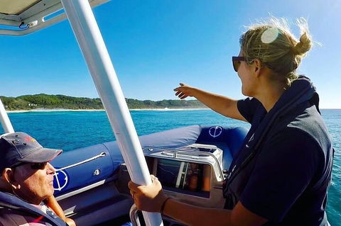 Julian Rocks Byron Bay Cruise - Pubs Adelaide 3
