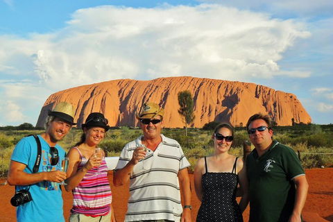 Ayers Rock Day Trip From Alice Springs Including Uluru, Kata Tjuta And Sunset BBQ Dinner - Pubs Adelaide 0