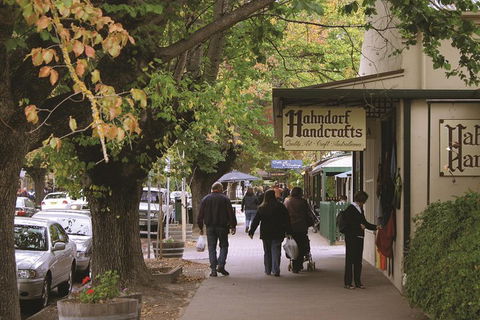 Adelaide Highlights, Hahndorf & McLaren Vale Wine Tasting And Sightseeing Tour - Pubs Adelaide 0