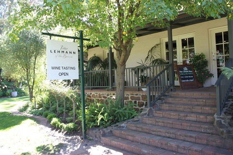 Barossa Valley Wineries Tour With Tastings And Lunch From Adelaide - Pubs Adelaide 2