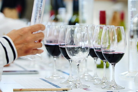 Penfolds Barossa Valley: Make Your Own Wine - Pubs Adelaide 3