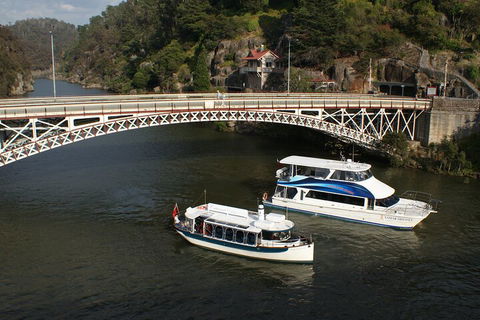 2.5 Hour Morning Discovery Cruise Including Sailing Into The Cataract Gorge - Pubs Adelaide 5