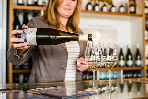 Heritage, Wine & Gin Tours - Pubs Adelaide 1