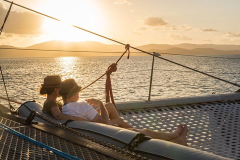 Sunset Sail In The Whitsundays - Pubs Adelaide 0