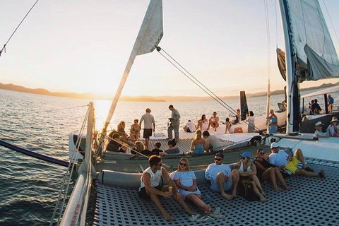 Sunset Sail In The Whitsundays - Pubs Adelaide 3