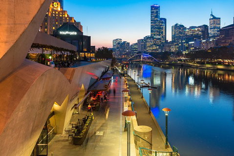 Melbourne By Night - Pubs Adelaide 3