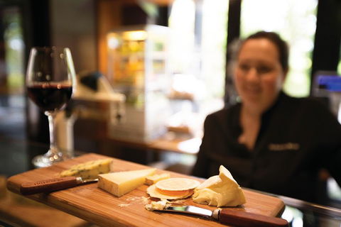 Small Group 6 Guests: Ultimate Yarra Valley Food And Wine - Mercedes Van - Pubs Adelaide 3