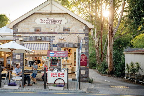 Barossa And Hahndorf Day Trip From Adelaide Including Wine Tasting And Lunch - Pubs Adelaide 2
