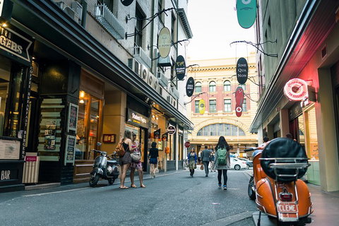 Melbourne Laneways And Waterways - Pubs Adelaide 3
