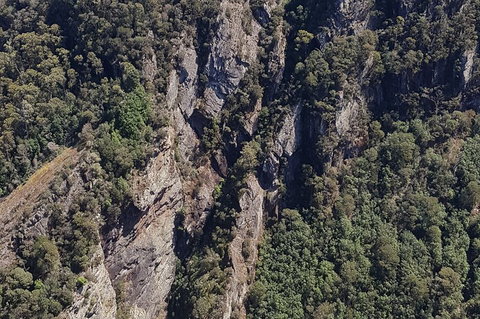 Leven Canyon Day Trip Including Wings Wildlife Park Or Gunns Plains Caves - Pubs Adelaide 0