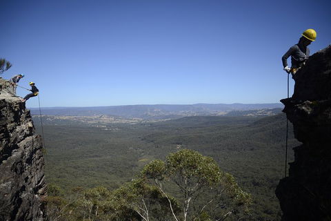 Half-Day Abseiling Adventure In Blue Mountains National Park - Pubs Adelaide 0