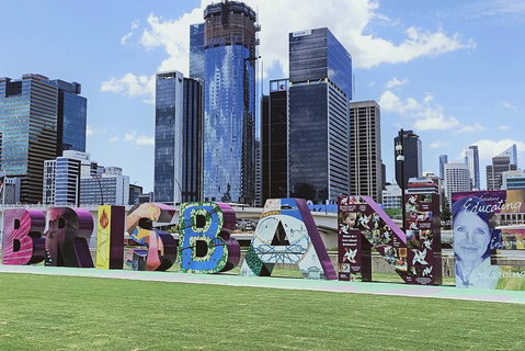 Brisbane City Essentials Walking Tour - Pubs Adelaide 4